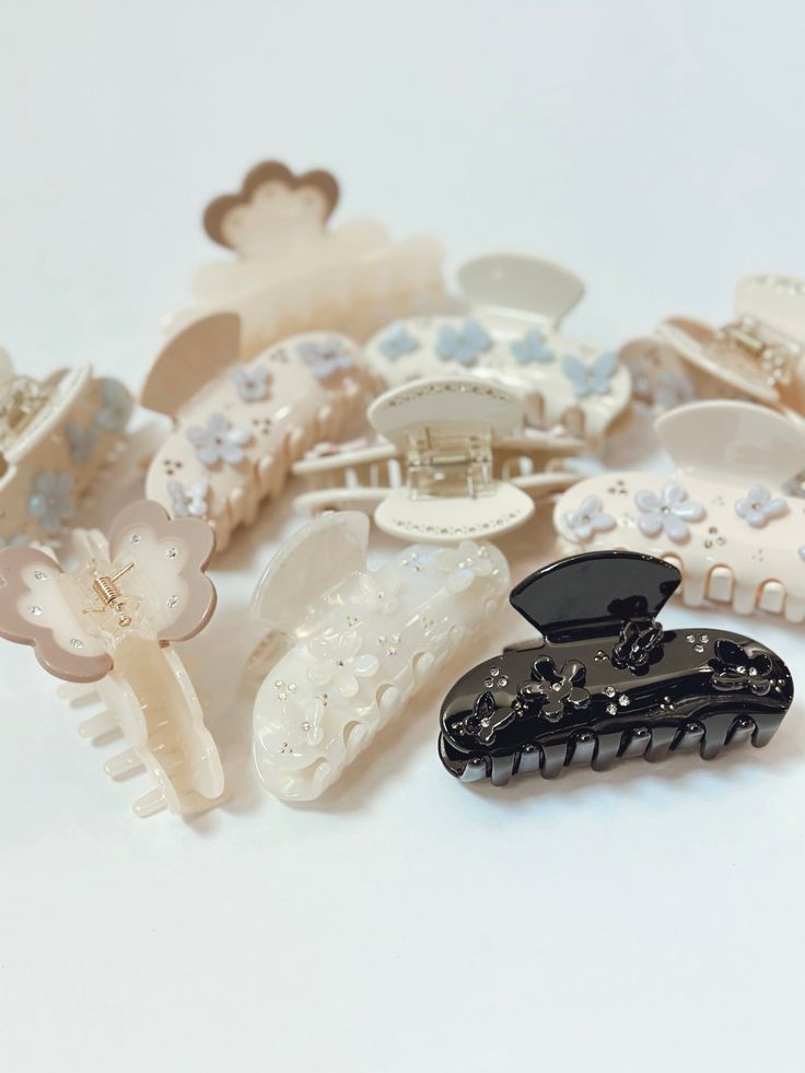 'Adore' Rhinestone Hair Claw Clip